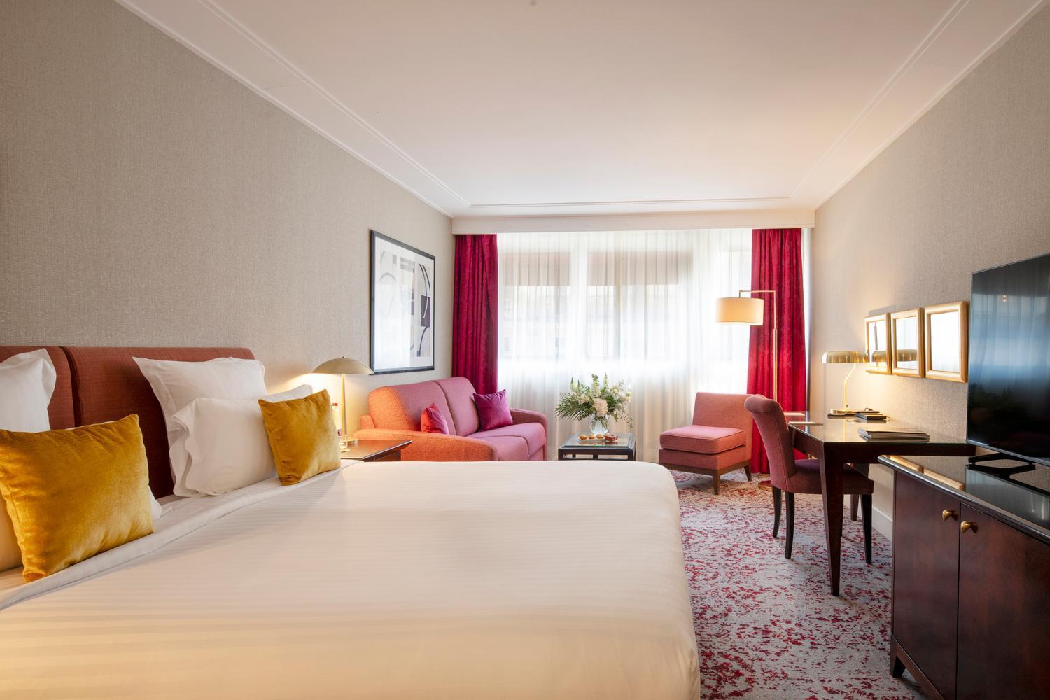 Hotel Warwick Champs-elysées 4*