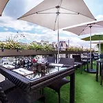 Warwick Champs-elysees Hotel 4*