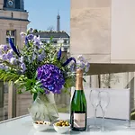 Warwick Champs-elysees 4* Paris