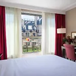 Warwick Champs-Elysees Paris