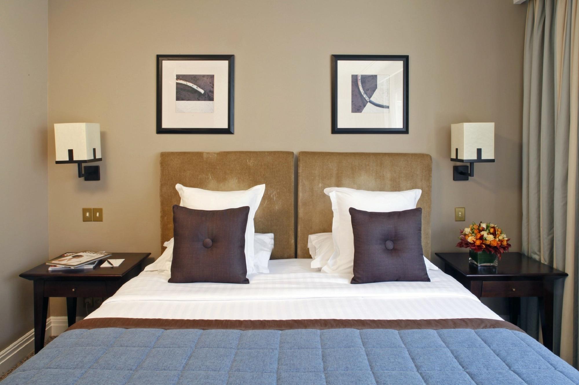 Hotel Warwick Champs-elysees Parigi