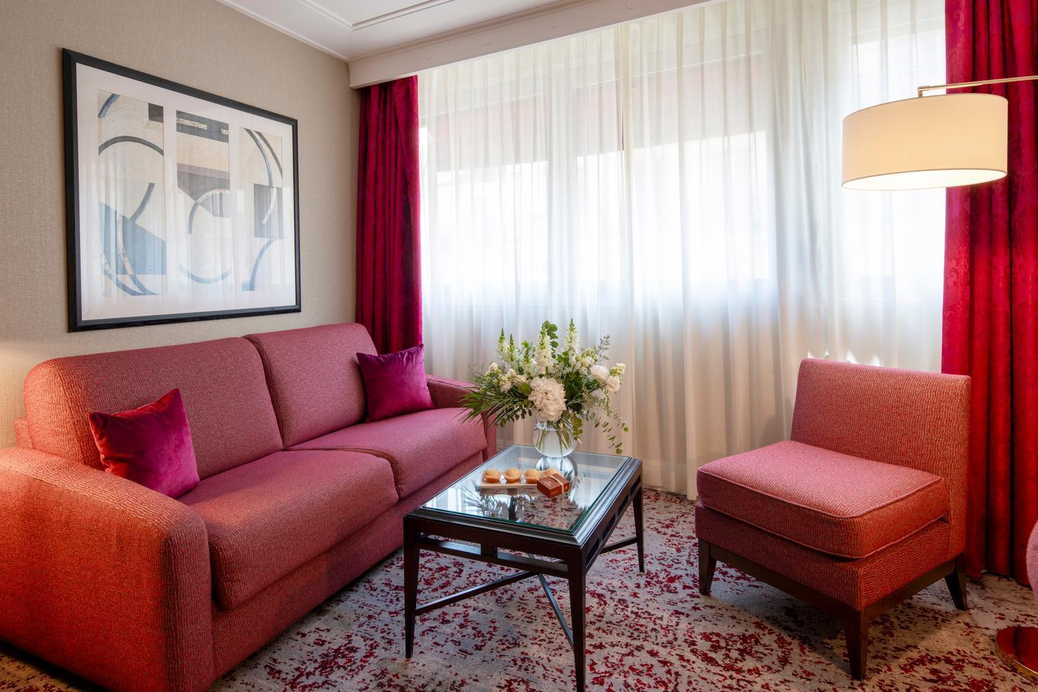 Warwick Champs-elysées Hotel 4*