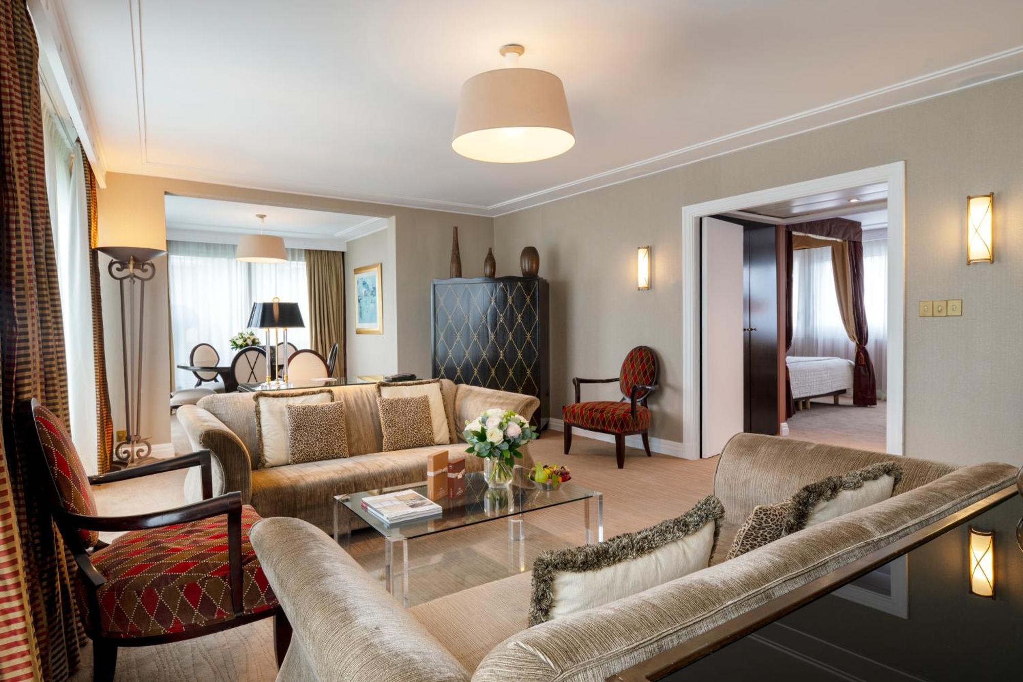 Warwick Champs-elysees 4* Paris