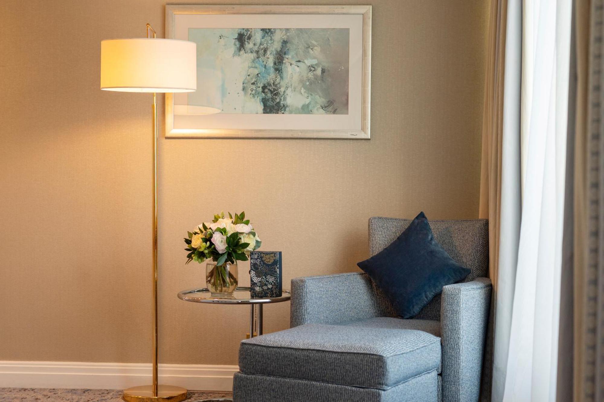 Warwick Champs-elysees Paris