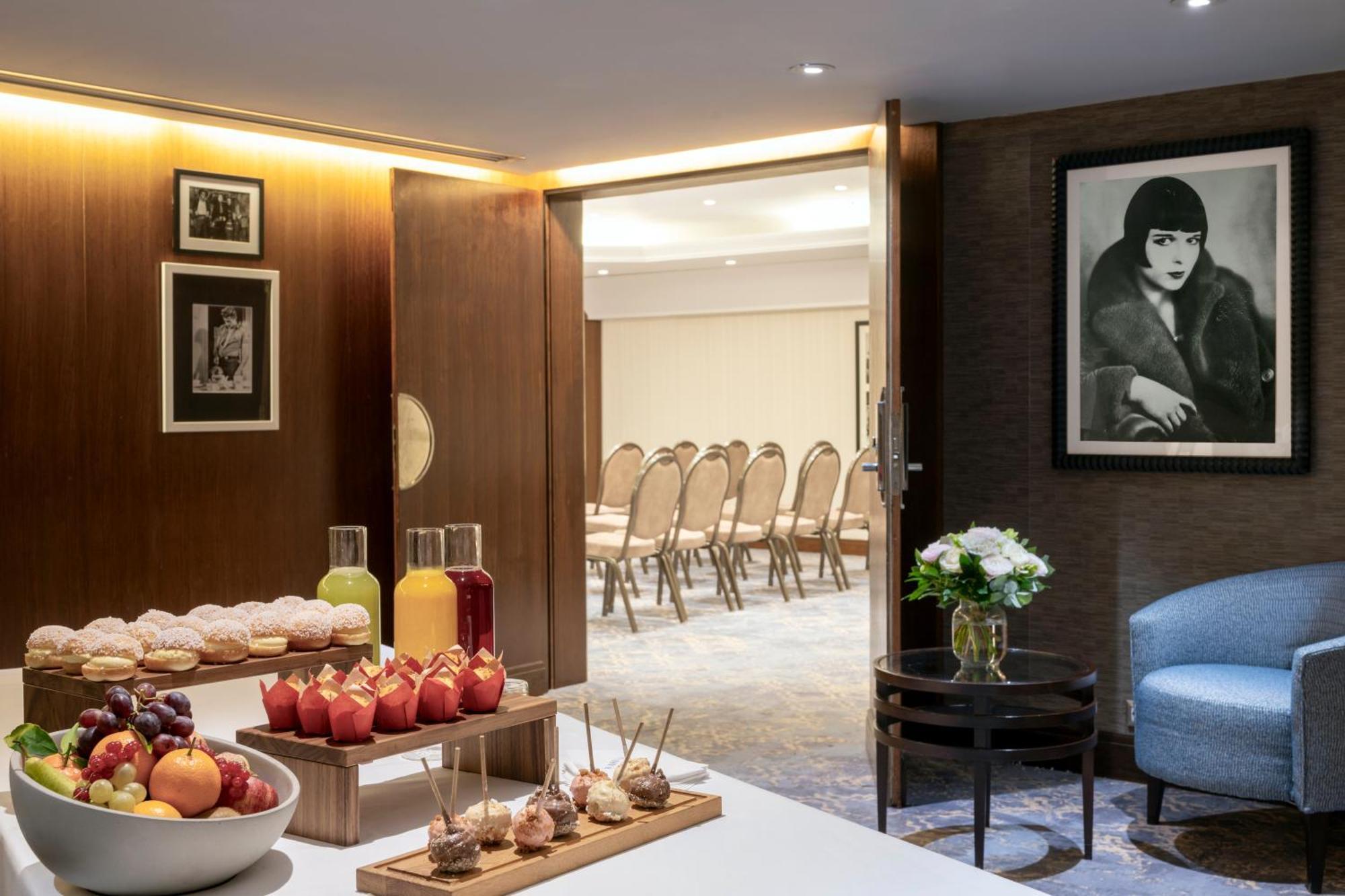 Warwick Champs-elysees