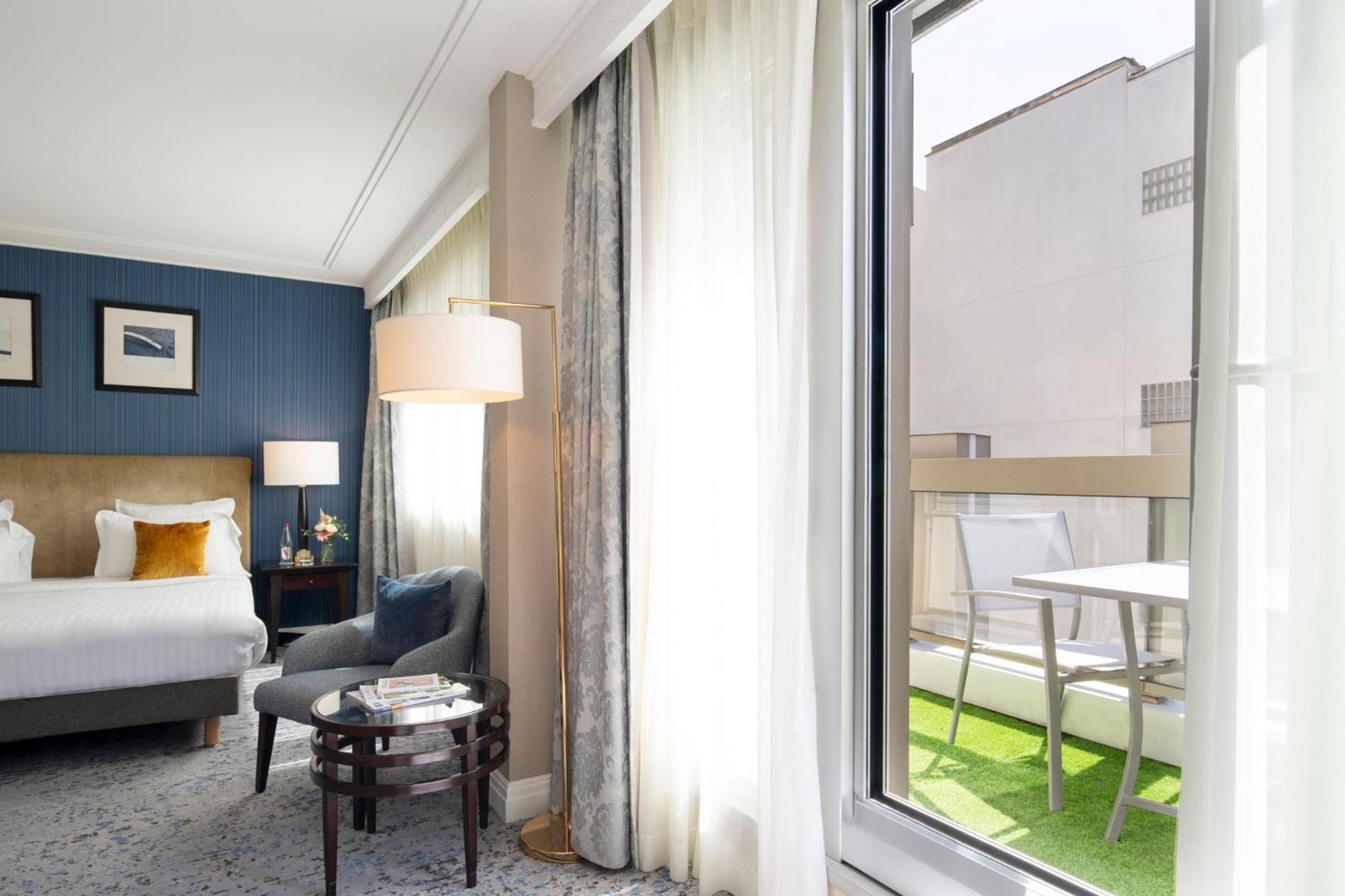 Warwick Champs-elysees Hotel