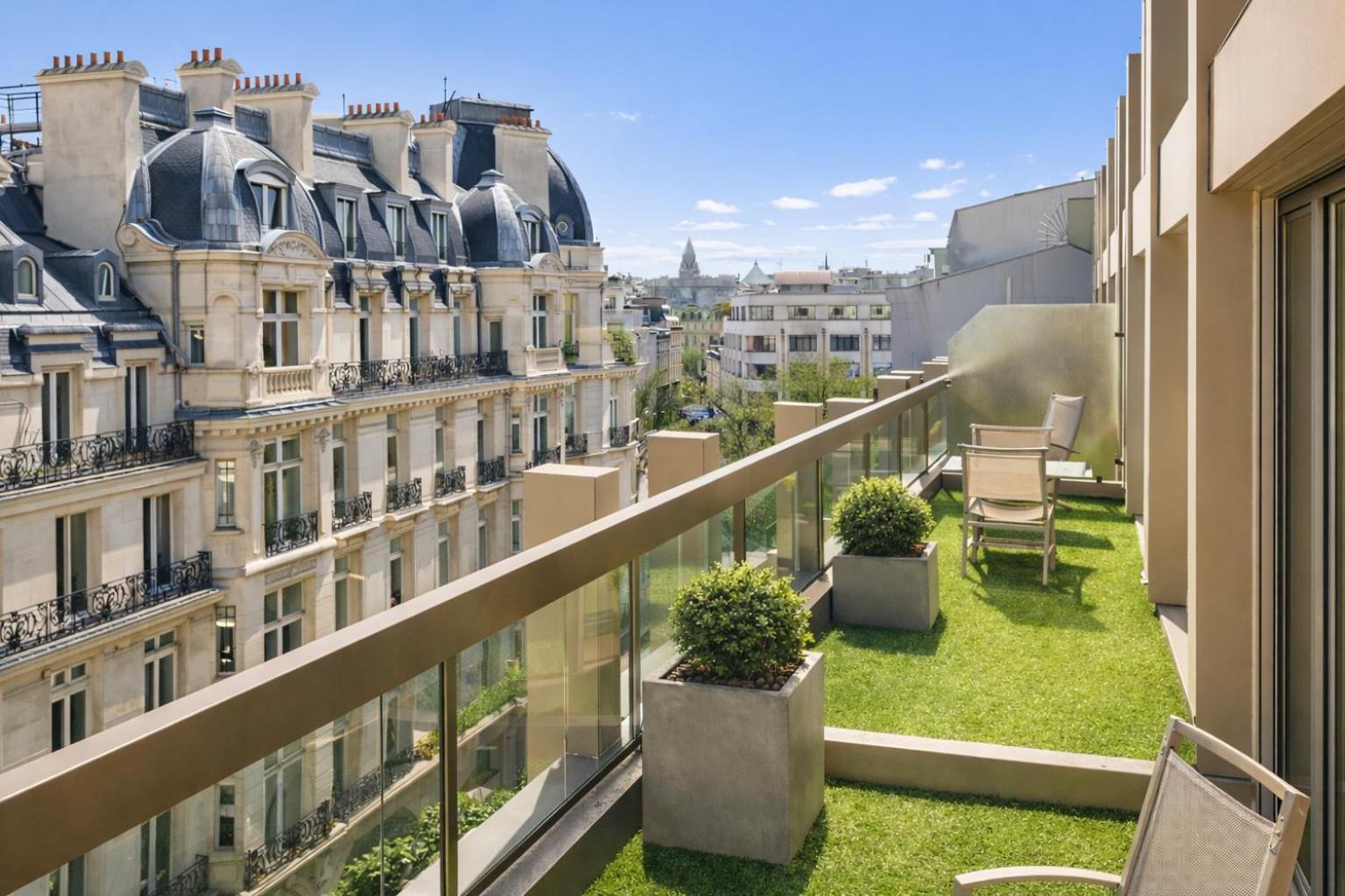 Warwick Champs-elysees 4*