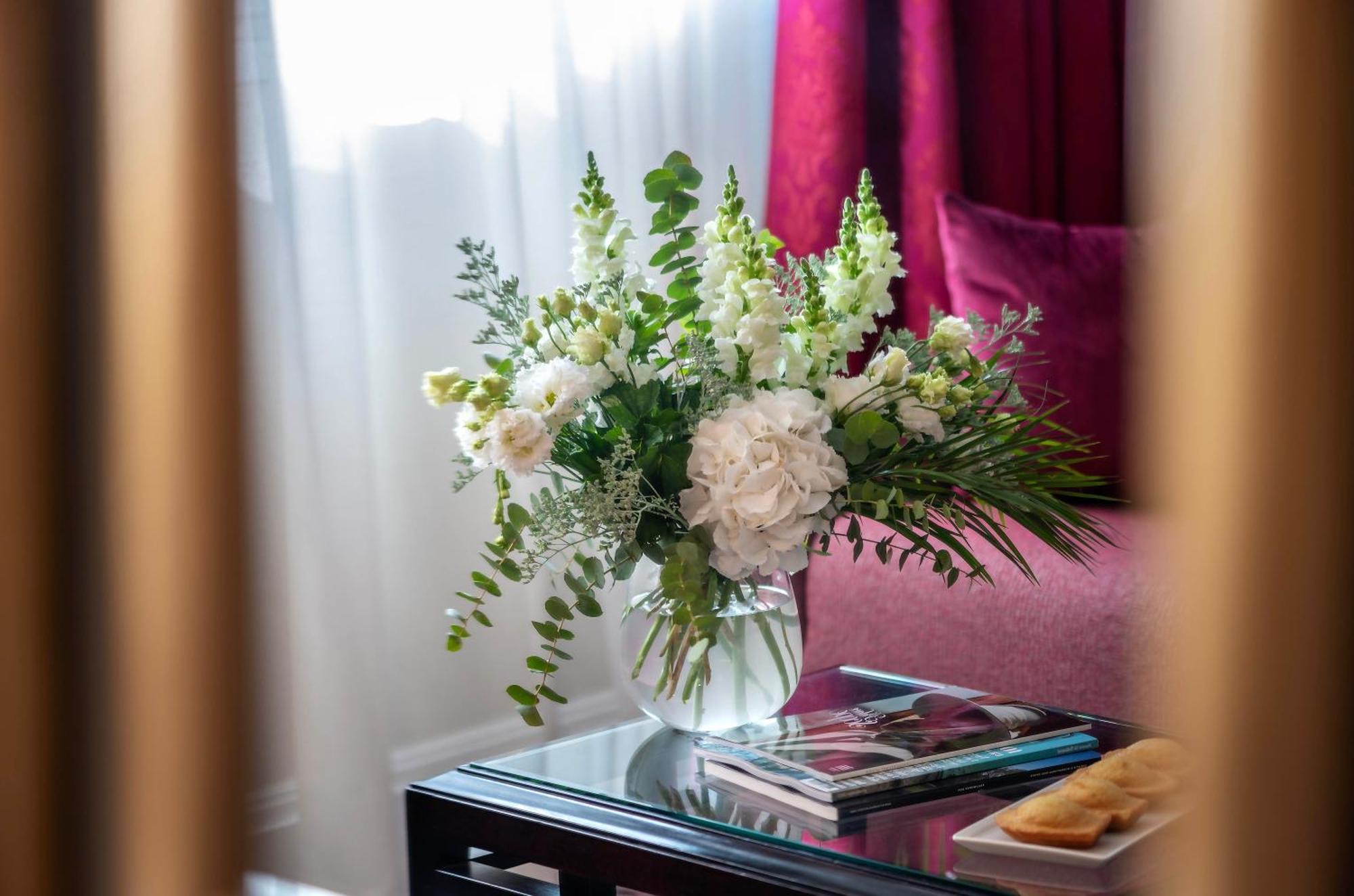 Warwick Champs-elysees Hotel Paris