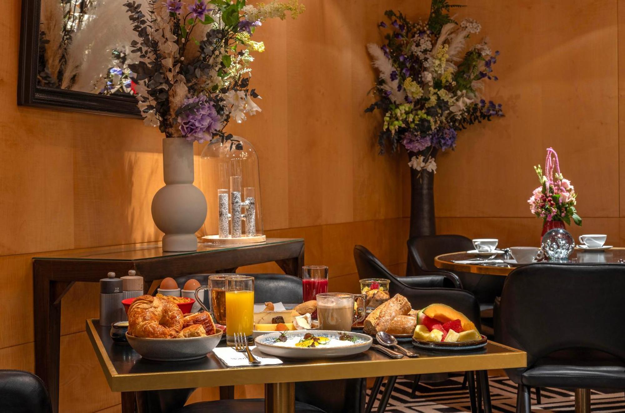 Warwick Champs-elysees 4* Paris