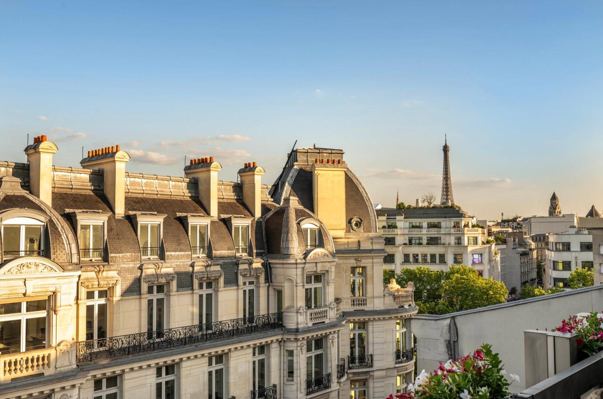 Warwick Champs-elysees 4*