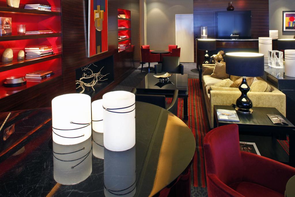 Hotel Warwick Champs-elysees Parigi