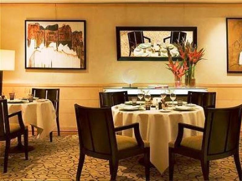 Hotel Warwick Champs-elysees Parigi