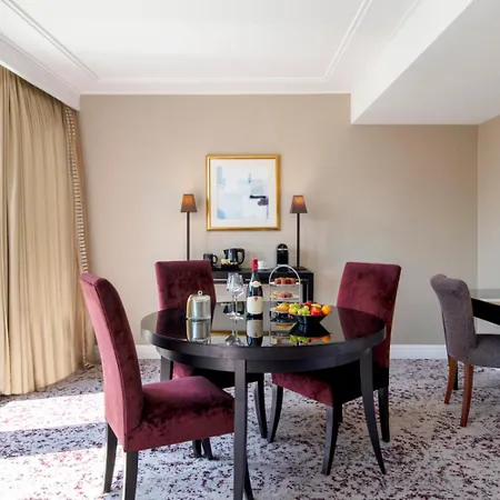 Hotel Warwick Champs-elysées Parigi