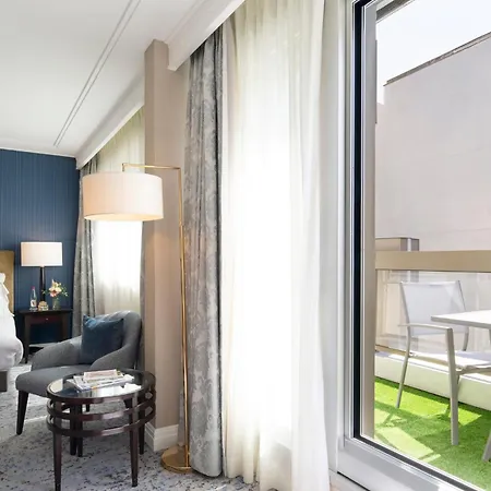 Warwick Champs-elysées Hotel
