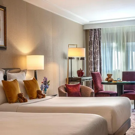 Warwick Champs-elysées Hotel